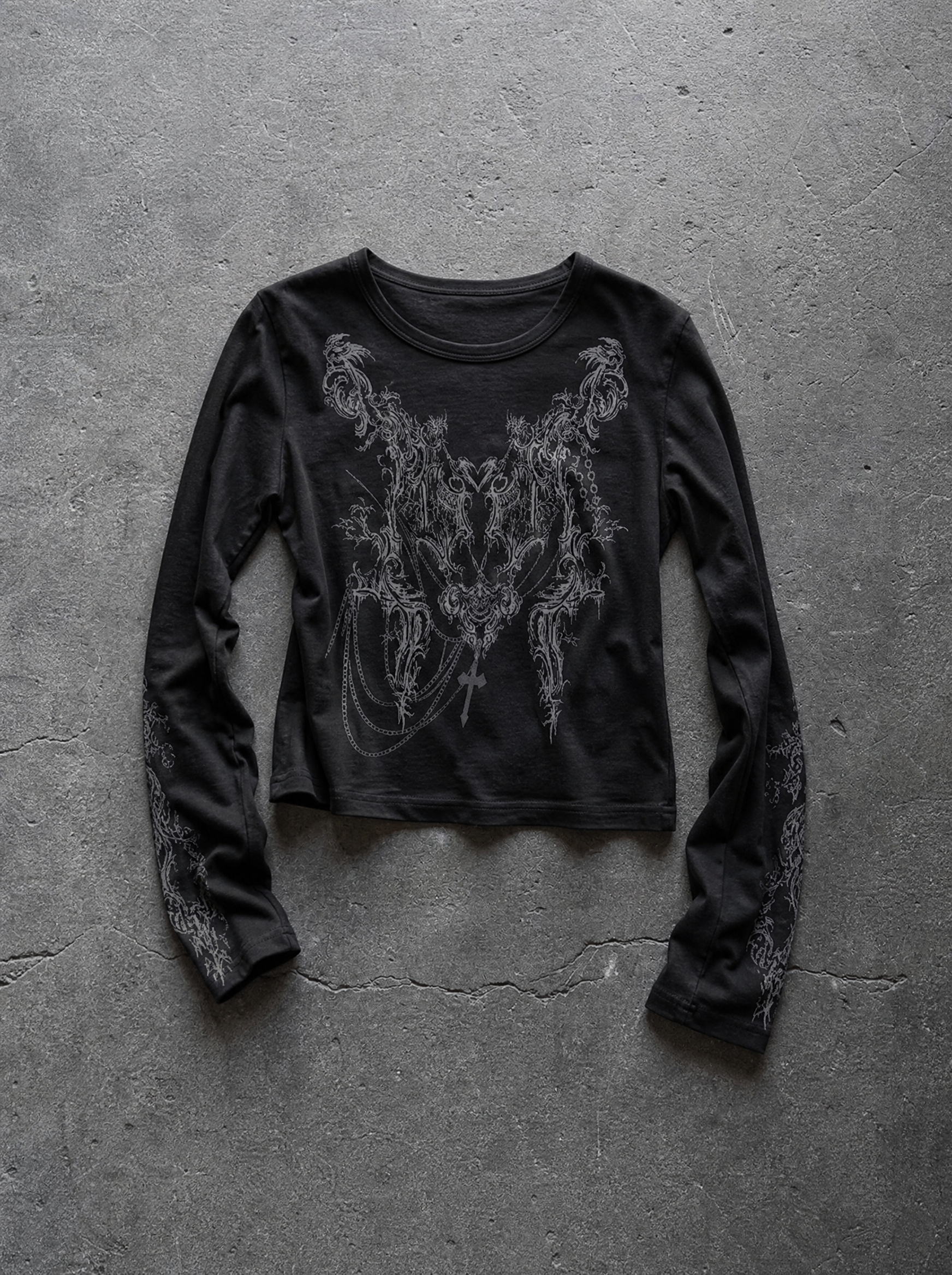 Baroque Print Crop Long Sleeve Black