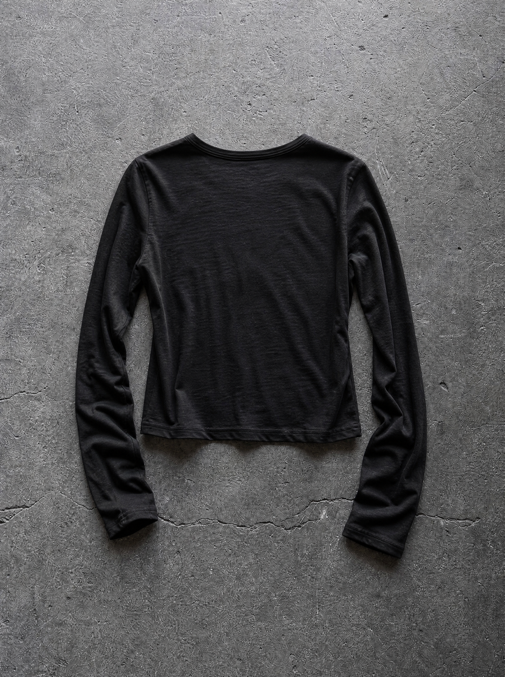 Baroque Print Crop Long Sleeve Black