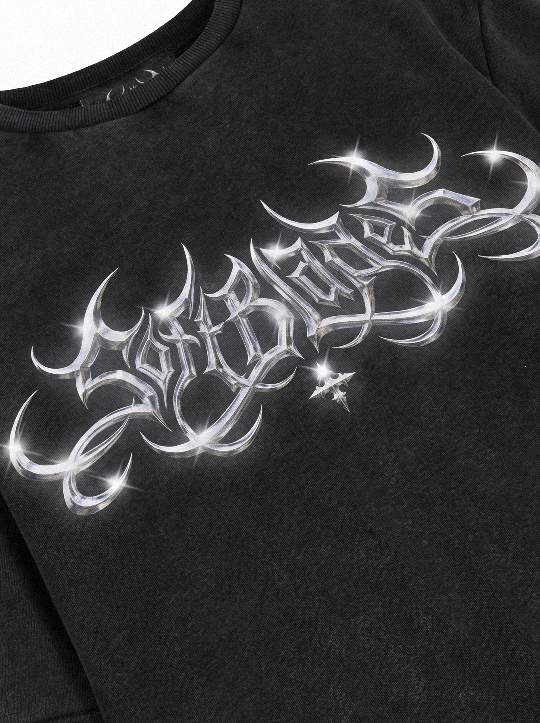 SOFTBLADES LAYERED CHROME LOGO TEE