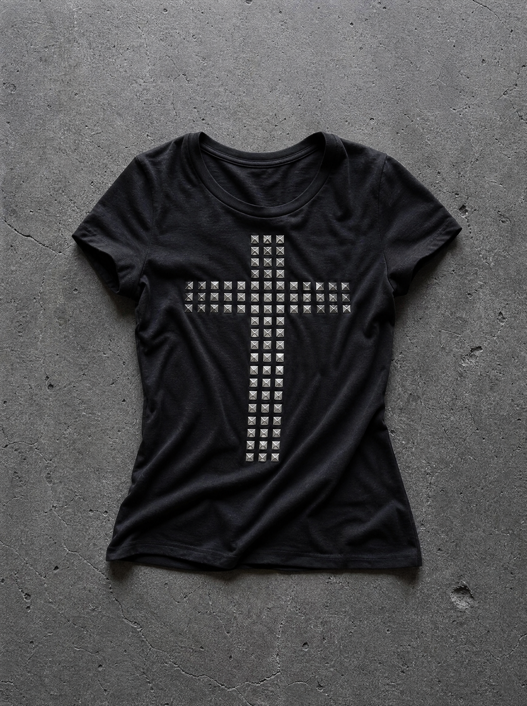 V2 STUDDED CROSS SHORT SLEEVE TOP