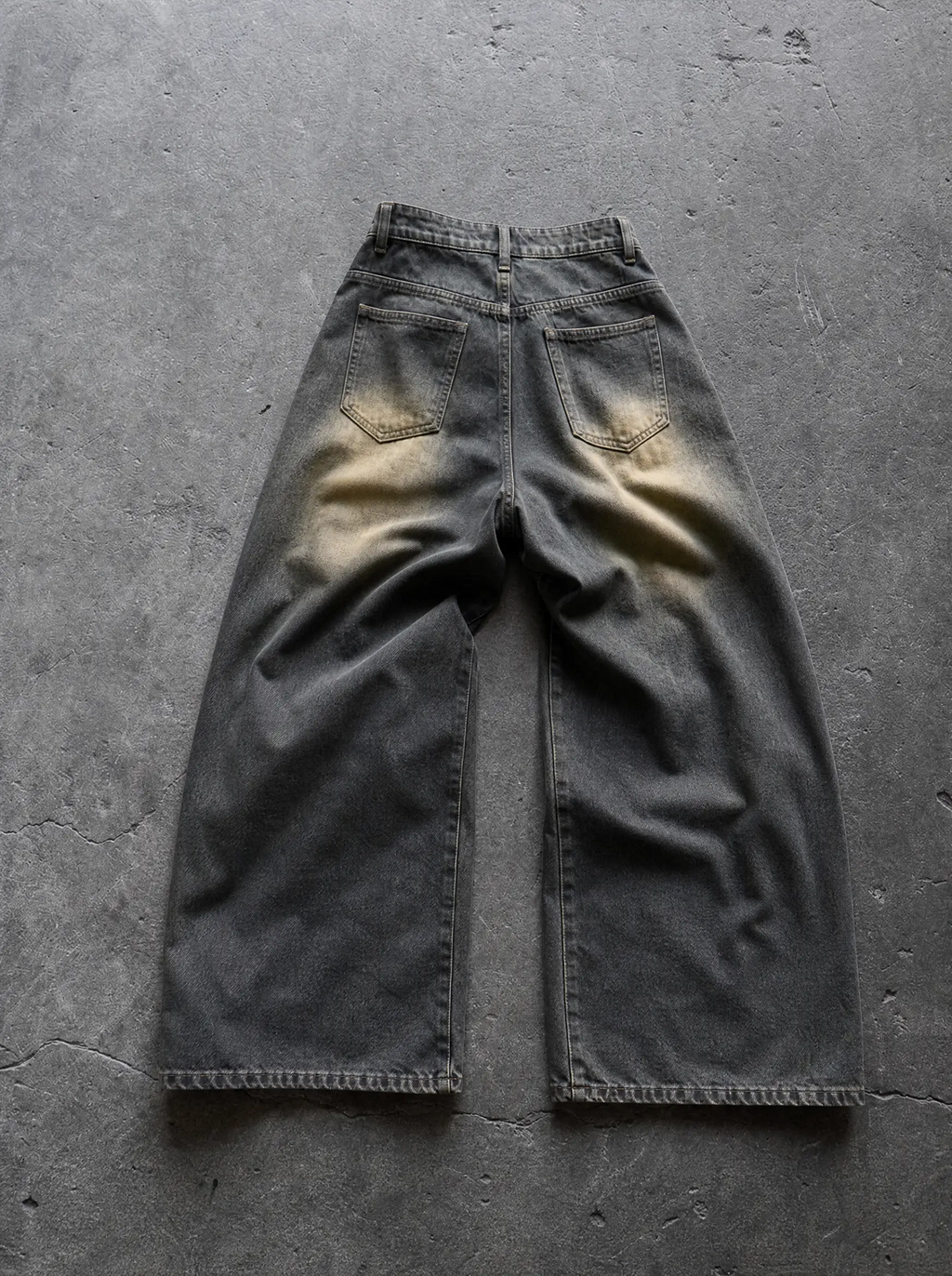 Mud Wash Baggy Jeans — view 5 | Soft Blades
