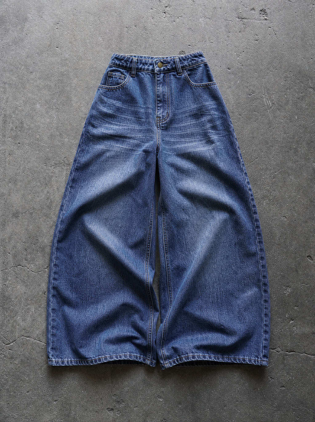 Ocean Wash Wide-Leg Baggy Jeans — view 4 | Soft Blades