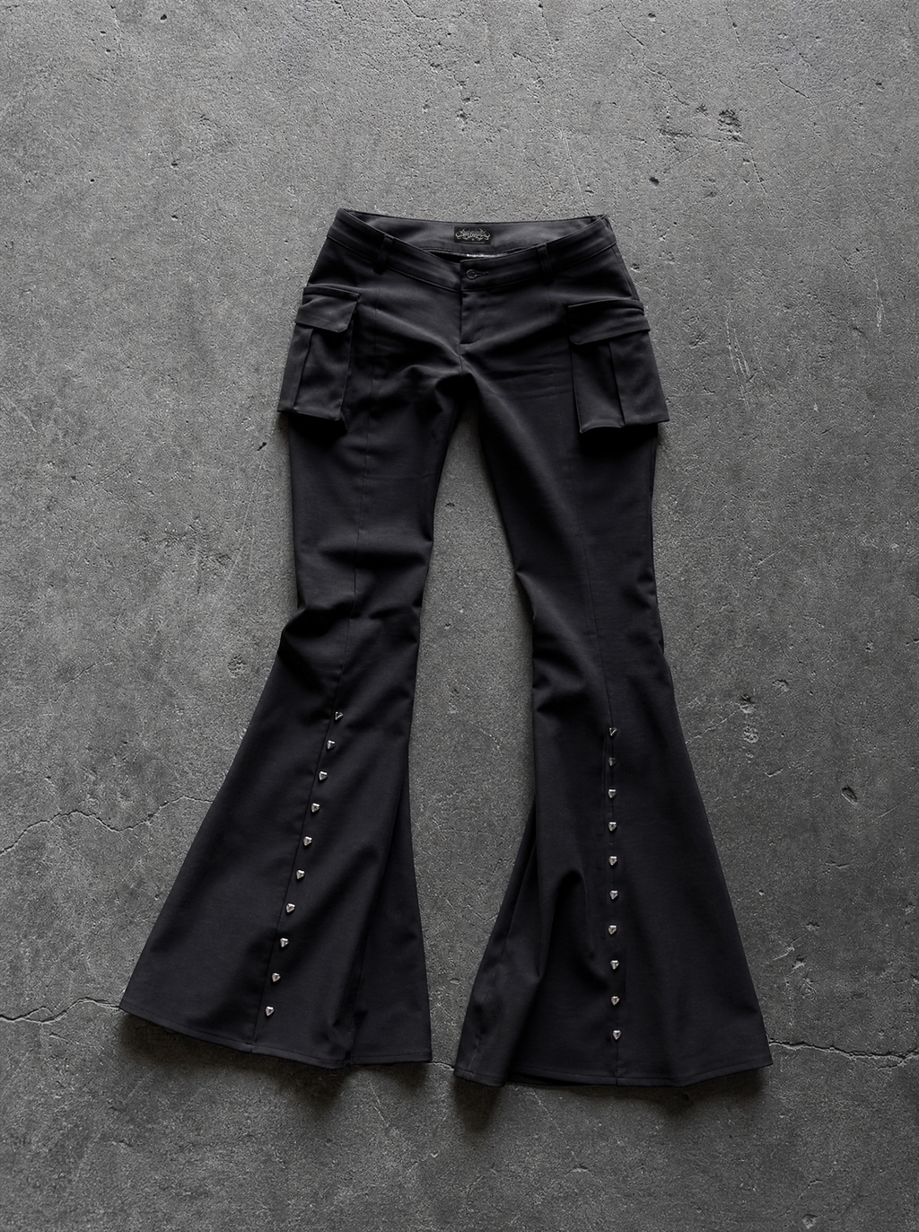 Low-Rise Flared Cargo Pants