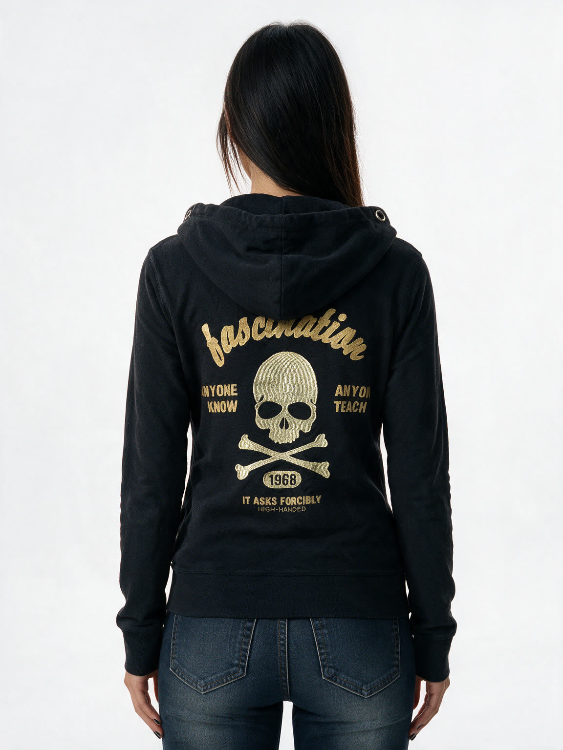 Slim black zip hoodie with an embroidered skull crest