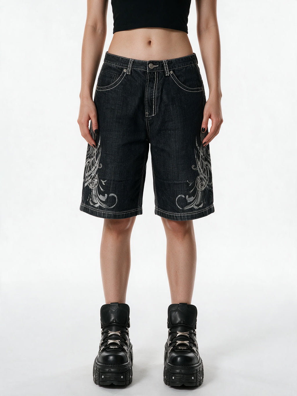 Washed black baggy denim shorts with white embroidery